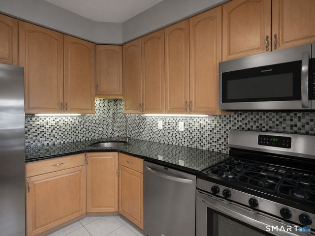 71 Strawberry Hill Avenue 1015, Stamford, CT 06902
