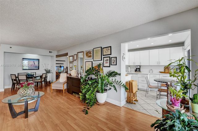 1201 S Ocean Drive 609S, Hollywood, FL 33019
