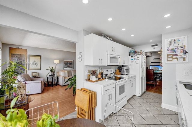 1201 S Ocean Drive 609S, Hollywood, FL 33019