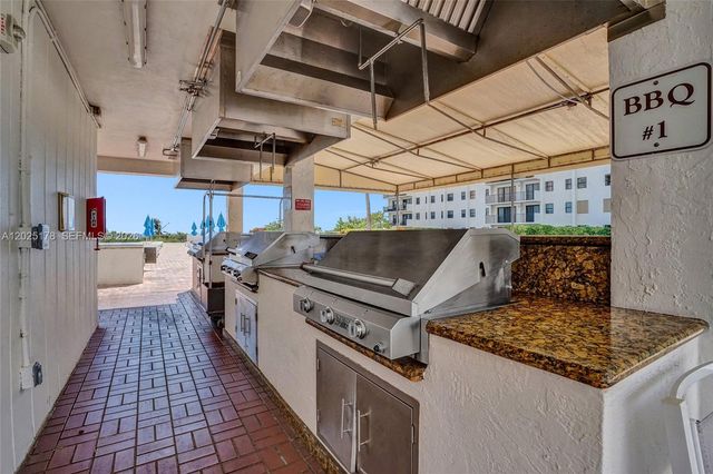 1201 S Ocean Drive 609S, Hollywood, FL 33019