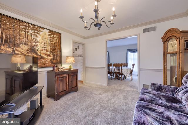 1800 N EDEN RD, Lancaster, PA 17601