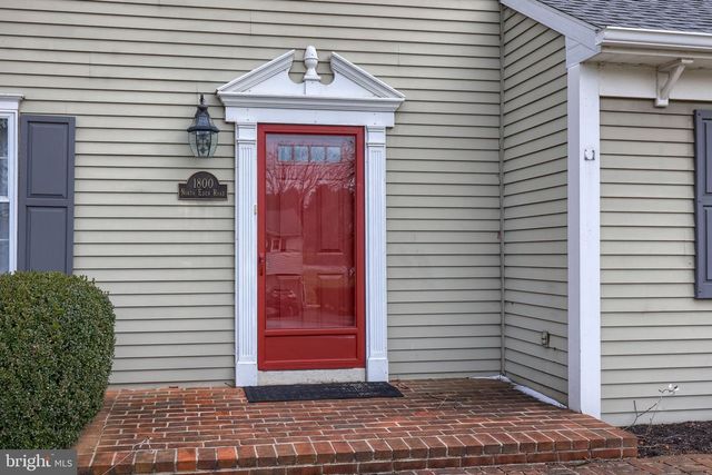 1800 N EDEN RD, Lancaster, PA 17601