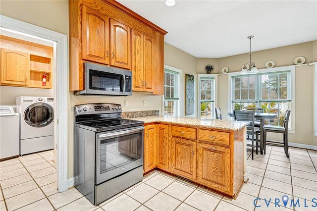 9212 Wyattwood Rd, Mechanicsville, VA 23116