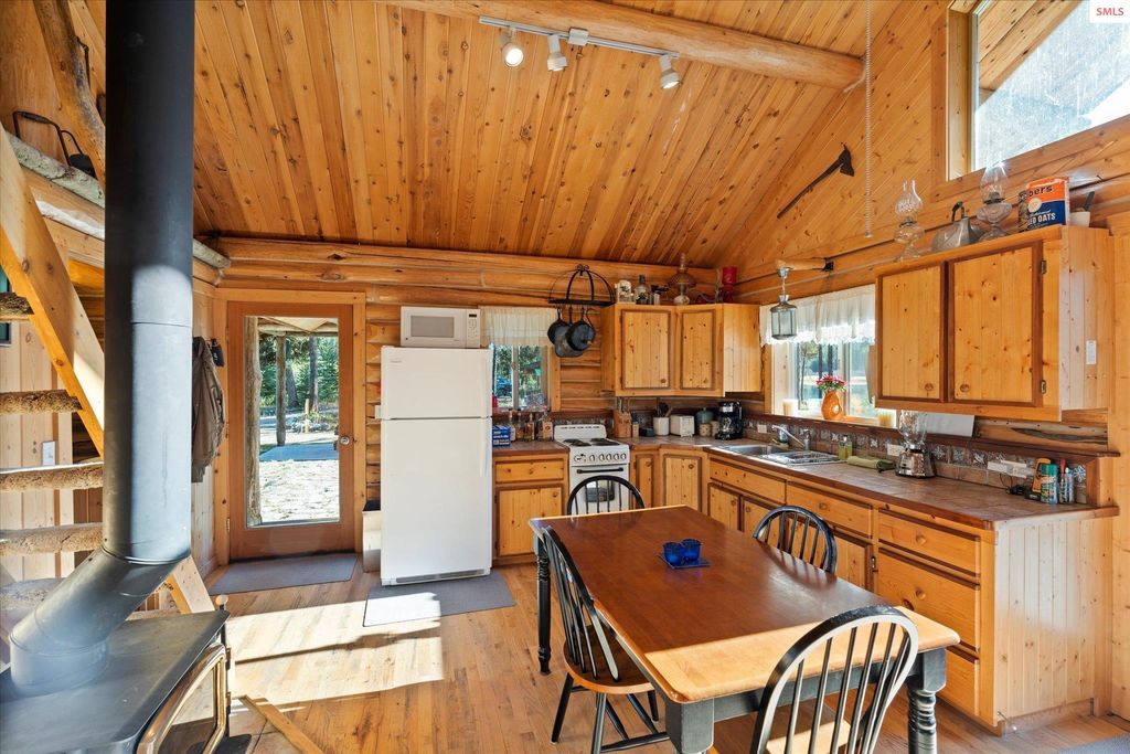 355 Upper Ford Cut Off Road, Yaak, MT 59935 photo 29