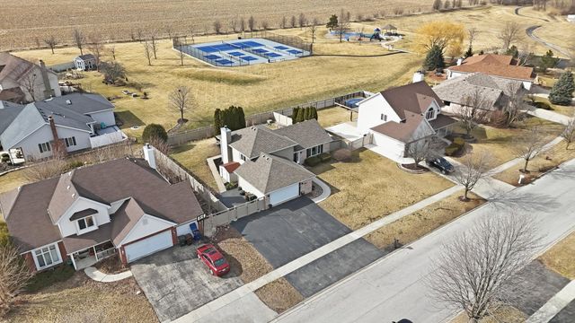 2665 Daniel Lewis Drive, New Lenox, IL 60451