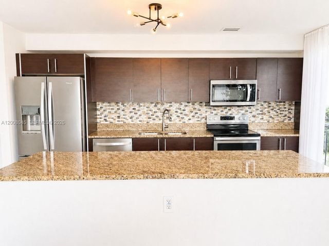 2701 SW 3rd Ave 504, Miami, FL 33129