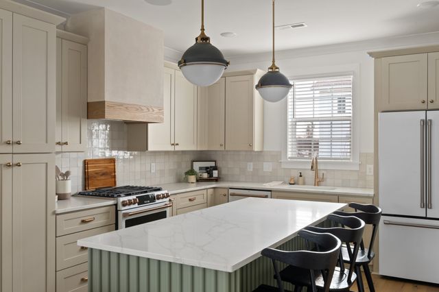 504 Edwin St Unit 38, Nashville, TN 37207