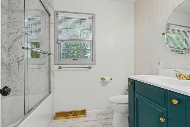 3035 Crestwood Court, Bay City, MI 48706