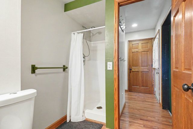 3035 Crestwood Court, Bay City, MI 48706