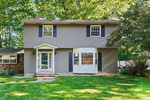 3035 Crestwood Court, Bay City, MI 48706