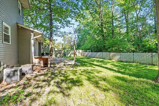 3035 Crestwood Court, Bay City, MI 48706