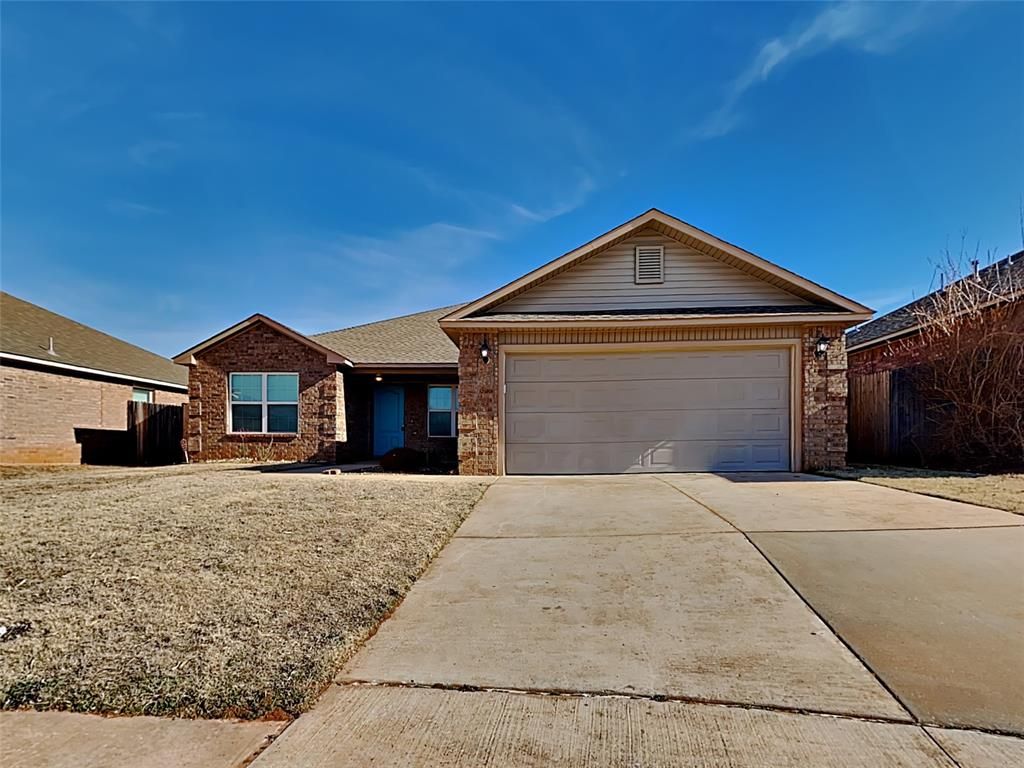 2716 Demotte Drive, Yukon, OK 73099