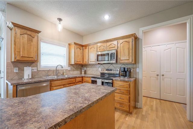 11574 S Webster Street, Olathe, KS 66061