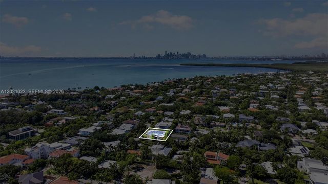 625 Curtiswood Dr, Key Biscayne, FL 33149