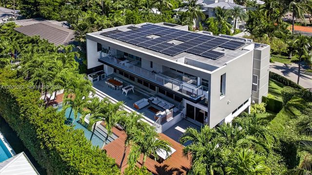 625 Curtiswood Dr, Key Biscayne, FL 33149