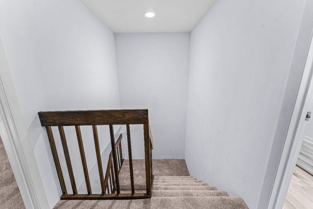 108 1st Terrace, Palm Beach Gardens, FL 33418