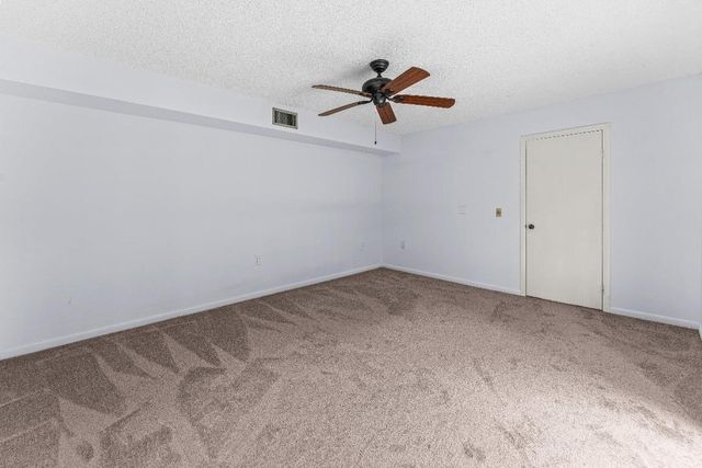 108 1st Terrace, Palm Beach Gardens, FL 33418