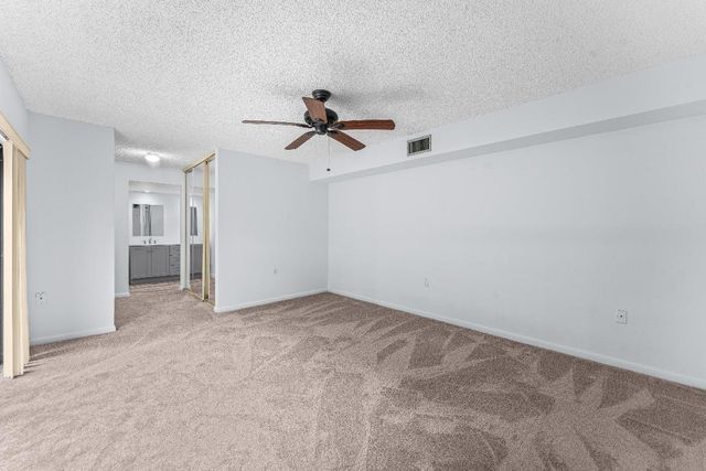 108 1st Terrace, Palm Beach Gardens, FL 33418