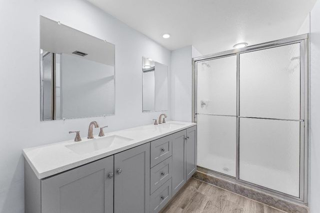 108 1st Terrace, Palm Beach Gardens, FL 33418