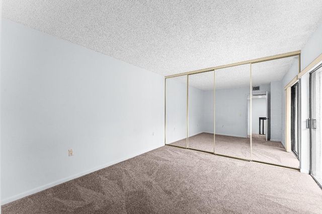 108 1st Terrace, Palm Beach Gardens, FL 33418