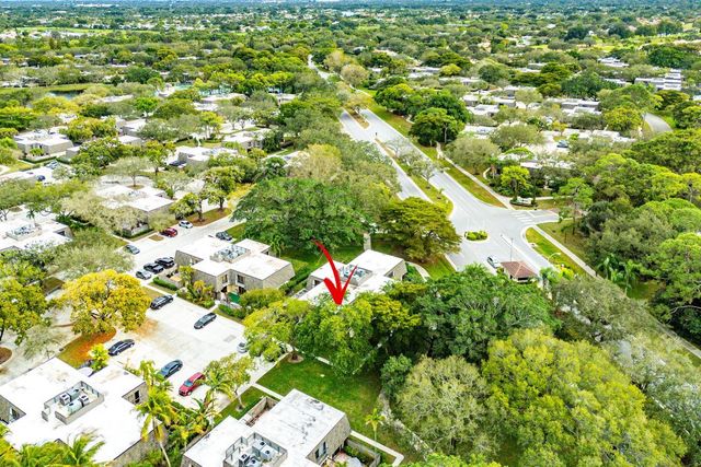 108 1st Terrace, Palm Beach Gardens, FL 33418