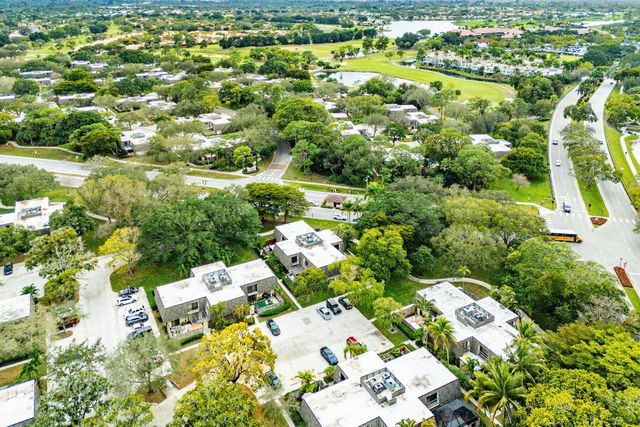 108 1st Terrace, Palm Beach Gardens, FL 33418