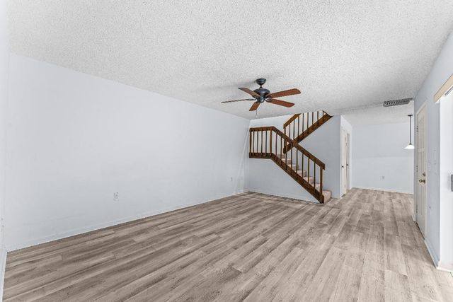 108 1st Terrace, Palm Beach Gardens, FL 33418