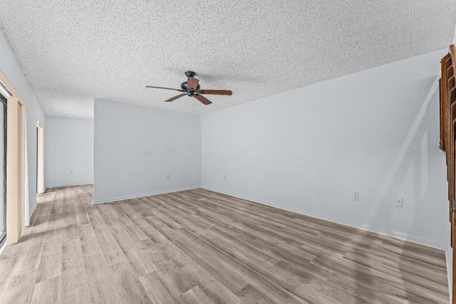 108 1st Terrace, Palm Beach Gardens, FL 33418