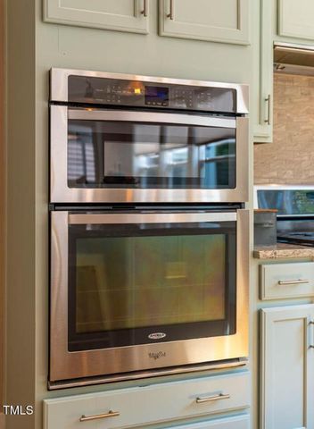 700 Tobacco Farm Way, Chapel Hill, NC 27516