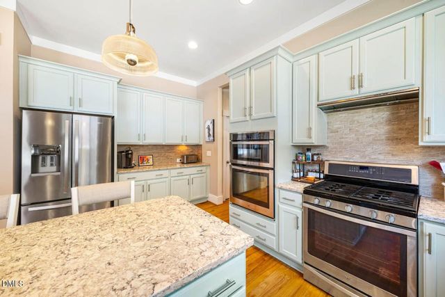 700 Tobacco Farm Way, Chapel Hill, NC 27516