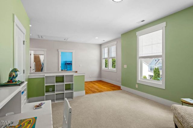 700 Tobacco Farm Way, Chapel Hill, NC 27516