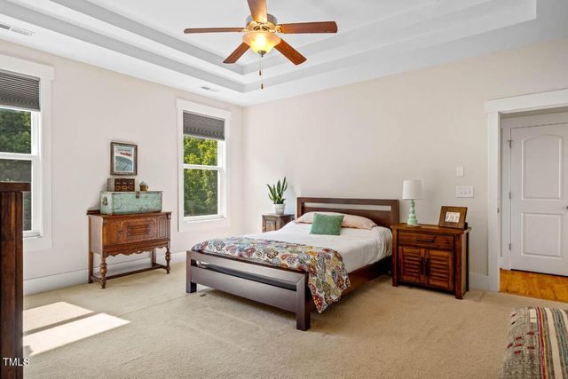 700 Tobacco Farm Way, Chapel Hill, NC 27516