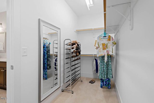 700 Tobacco Farm Way, Chapel Hill, NC 27516