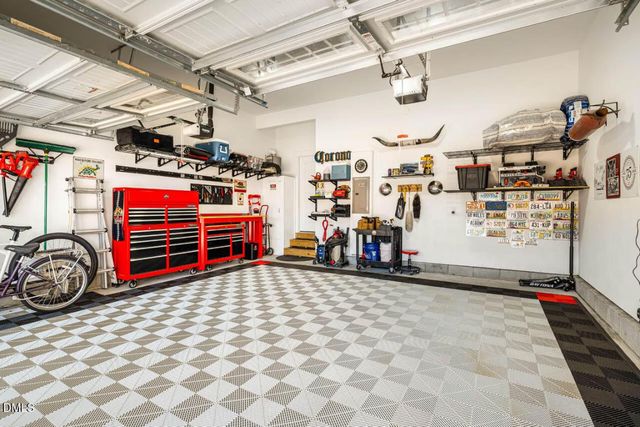 700 Tobacco Farm Way, Chapel Hill, NC 27516