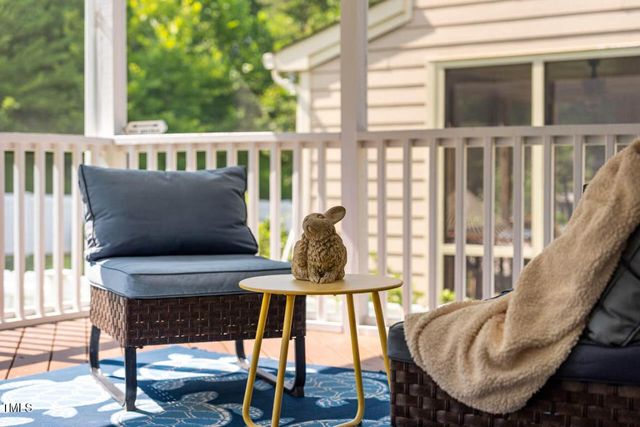 700 Tobacco Farm Way, Chapel Hill, NC 27516