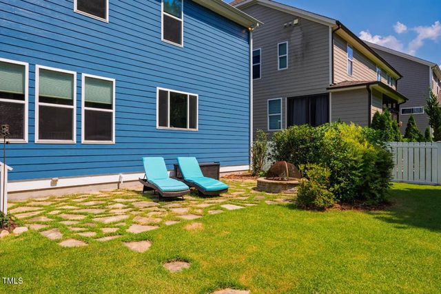 700 Tobacco Farm Way, Chapel Hill, NC 27516