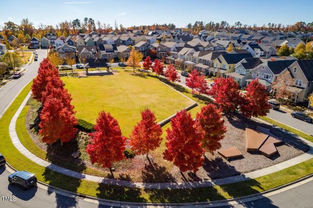 700 Tobacco Farm Way, Chapel Hill, NC 27516