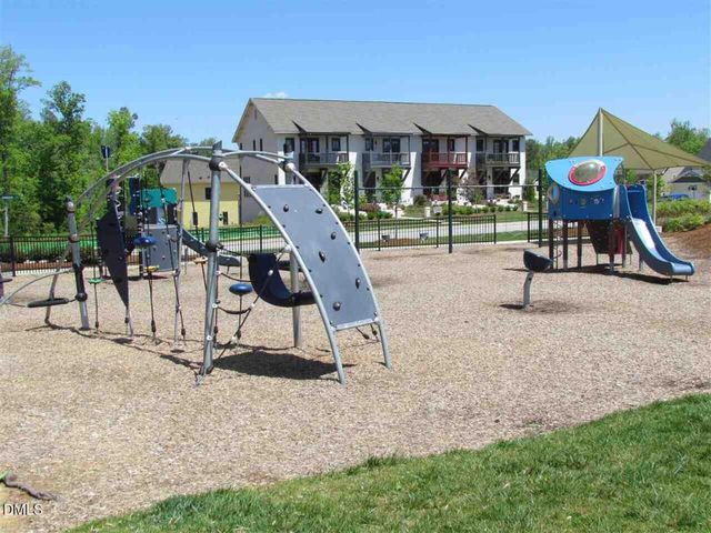 700 Tobacco Farm Way, Chapel Hill, NC 27516