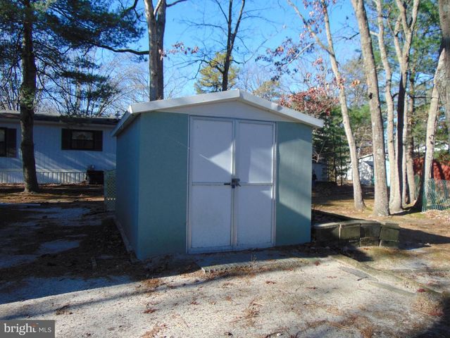 28 SKYLINE DR, Sicklerville, NJ 08081