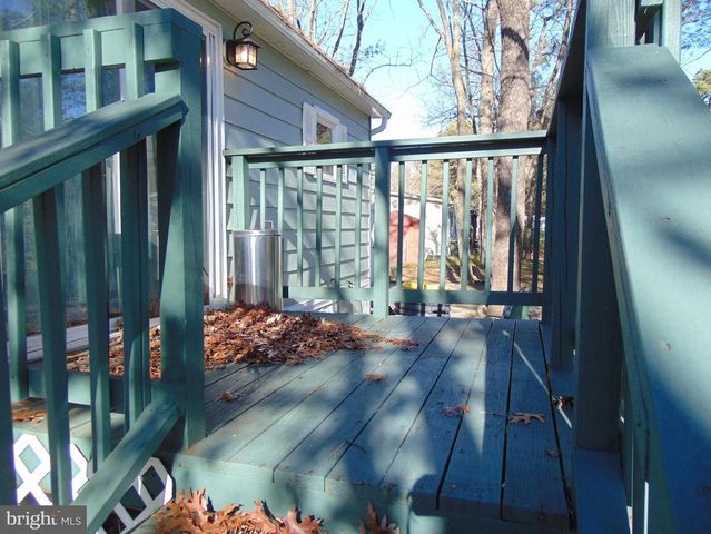 28 SKYLINE DR, Sicklerville, NJ 08081