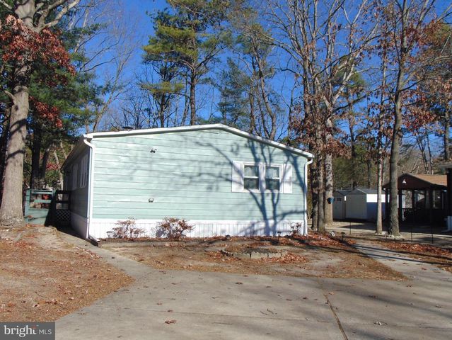 28 SKYLINE DR, Sicklerville, NJ 08081