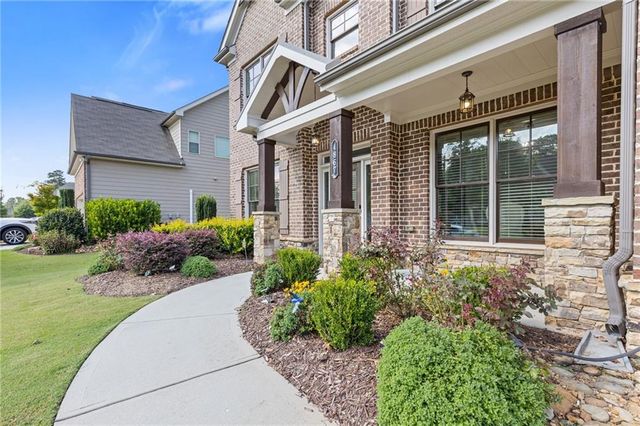 4867 Hunters Grove Way, Sugar Hill, GA 30518