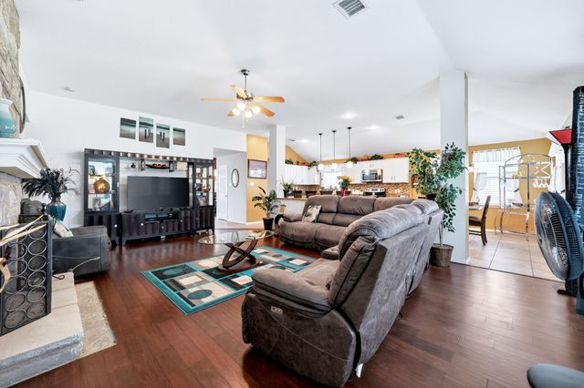 511 Chestnut Trail, Forney, TX 75126