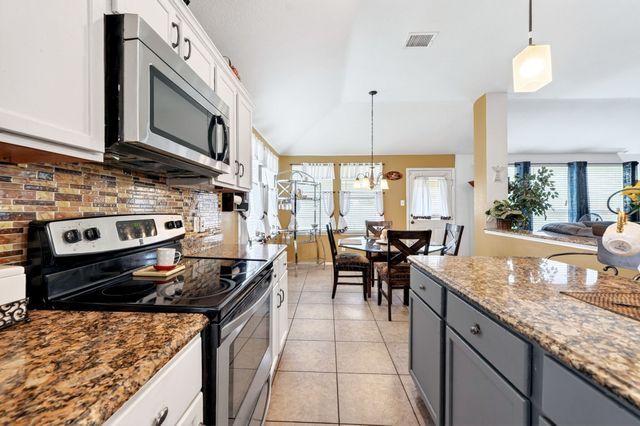 511 Chestnut Trail, Forney, TX 75126