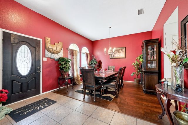 511 Chestnut Trail, Forney, TX 75126