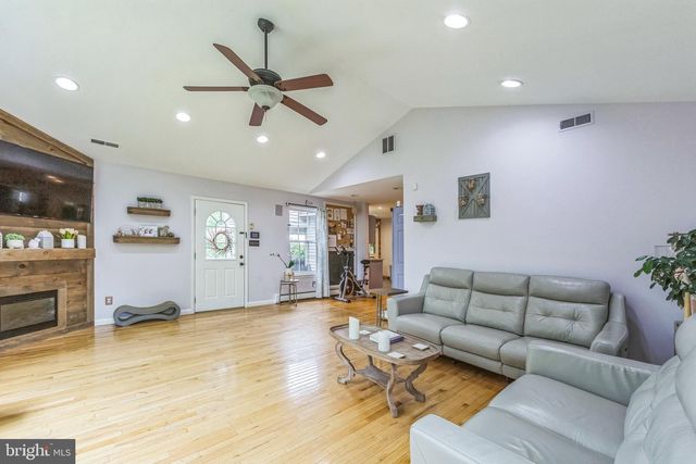 449 PRINCETON AVE, Cherry Hill, NJ 08002