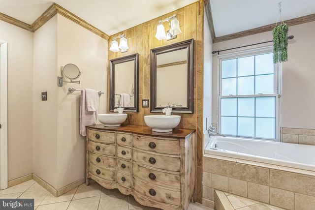 449 PRINCETON AVE, Cherry Hill, NJ 08002