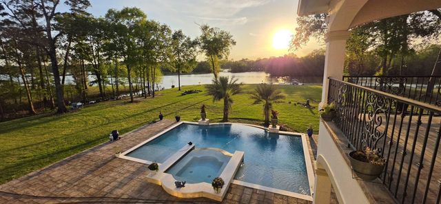 28503 Mendecino Glen Lane, Houston, TX 77336