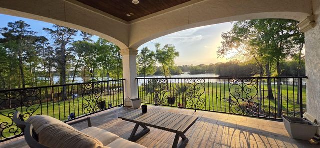 28503 Mendecino Glen Lane, Houston, TX 77336