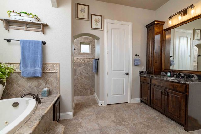 1408 Clover Drive, Haslet, TX 76052